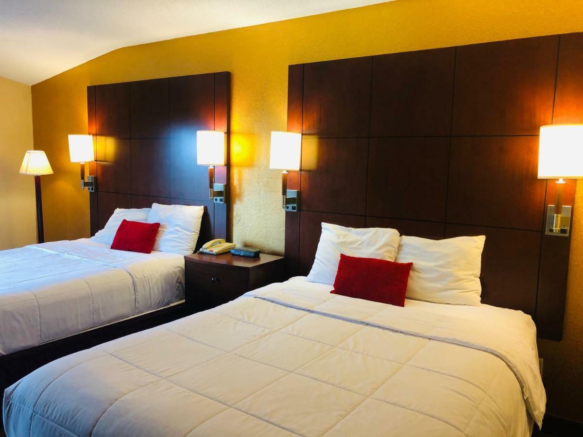 Hotel M 2*